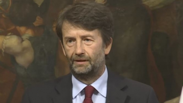 Ultime notizie scuola, venerd&igrave; 6 maggio 2016: Dario Franceschini