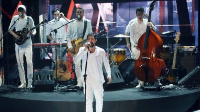 Amici, 7&deg; puntata: la band La Rua al ballottaggio finale.