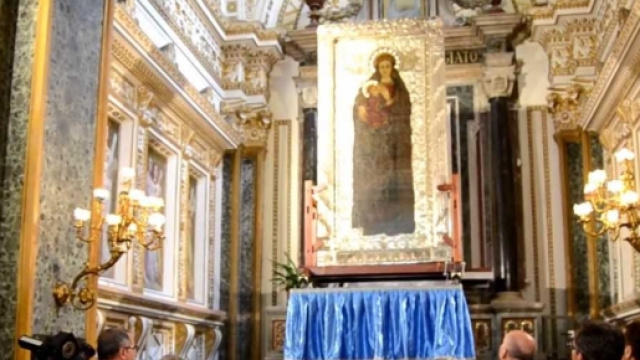 Festa della Madonna di Capocolonna. Fonte :https://www.youtube.com/watch?v=WLA6r7KZSyU