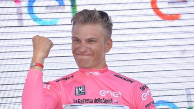 Marcel Kittel sul podio di ieri.