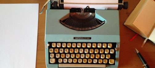 Noite Nacional da Poesia incentiva a produ&ccedil;&atilde;o de poemas por escritores brasileiros