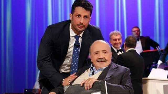 Fabrizio Corona al Maurizio Costanzo Show: lite con Alessandro Cecchi Paone