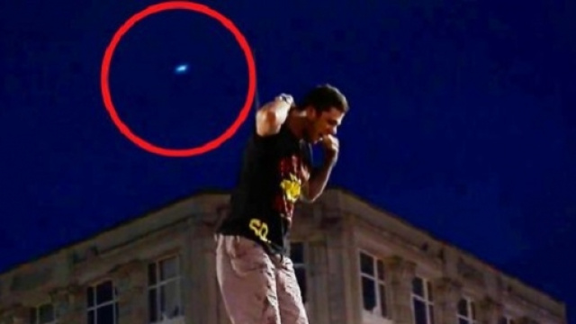 Ufo durante i festeggiamenti per la vittoria in Premier League del Leicester City