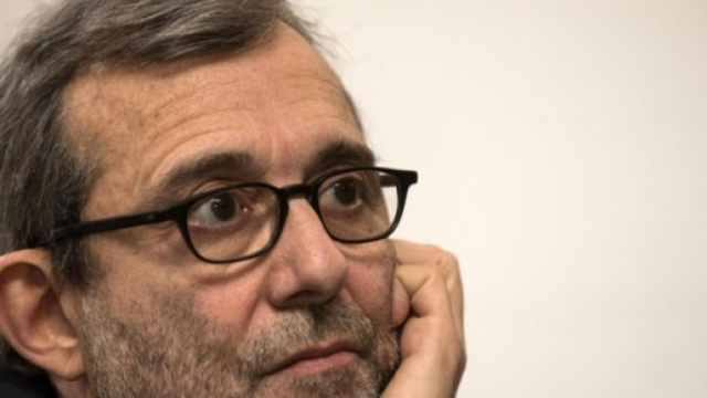 Il candidato del Pd Giachetti, accusato di vergognarsi del suo partito