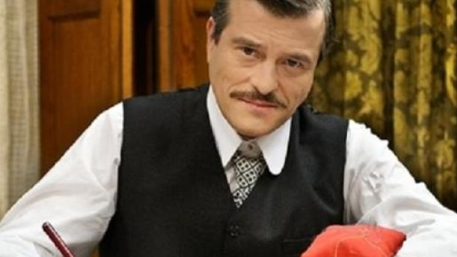 Una Vita, Leandro &egrave; il padre di Victor