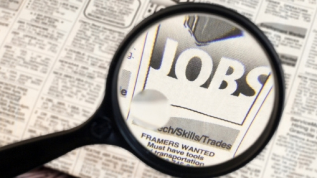 Lavoro: si cerca sempre di meno su Internet.