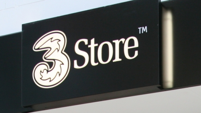 "3", quarta azienda in Italia nel settore della telefonia mobile