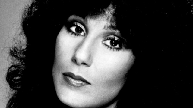 Cher, in fin di vita, tenta il riavvicinamento con i figli