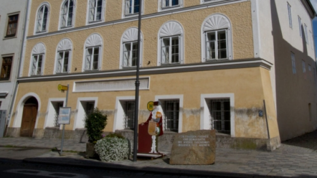 La casa natale di Hitler a Braunau in Austria