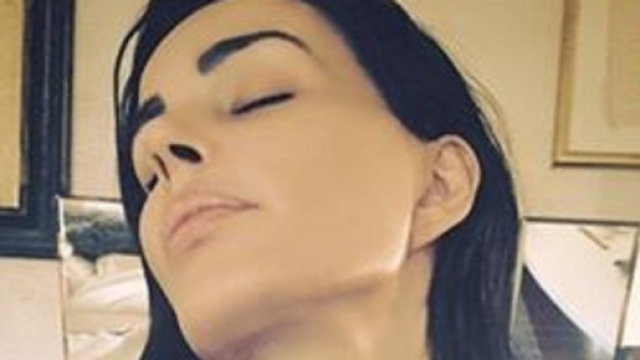 Nina Moric sempre pi&ugrave; protagonista su Facebook.