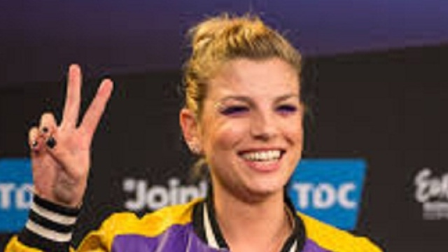 Anticipazioni Amici, Emma Marrone lascia il talent?