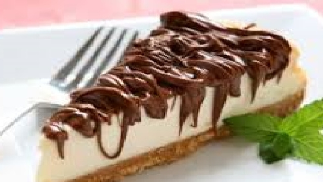 Cheesecake senza cottura alla nutella e stracciatella