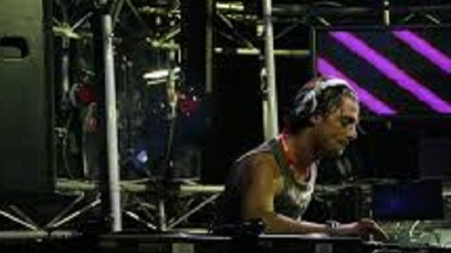 Replica Top DJ quarta puntata 13 giugno 2016