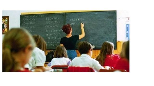 Supplenze e abuso di precariato: perch&egrave; il Miur non assegna le cattedre vacanti ai docenti precari?