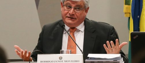 Advogada protocolou pedido de impeachment (Foto: Lula Marques/Fotos P&uacute;blicas)