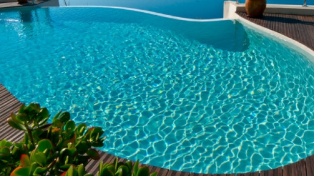 Una piscina all'aperto, meno pericolosa