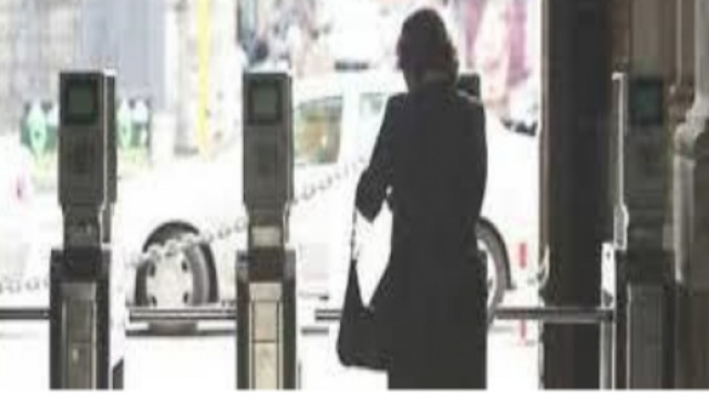 Stangata per gli statali furbetti del cartellino, cambiano le regole