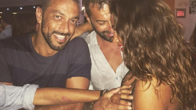 Nella foto Fabio Quagliarella con Ginevra ed alcuni amici