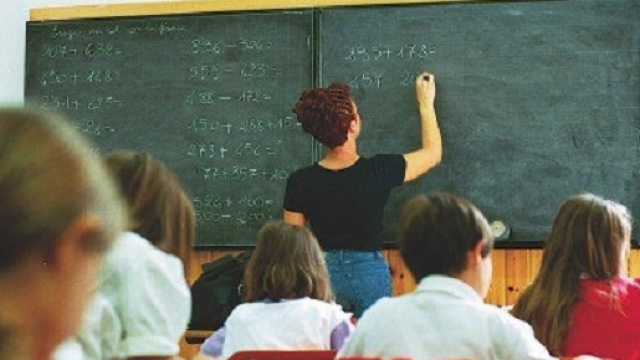 Ultime notizie scuola, sabato 18 giugno 2016: concorso docenti e supplentite
