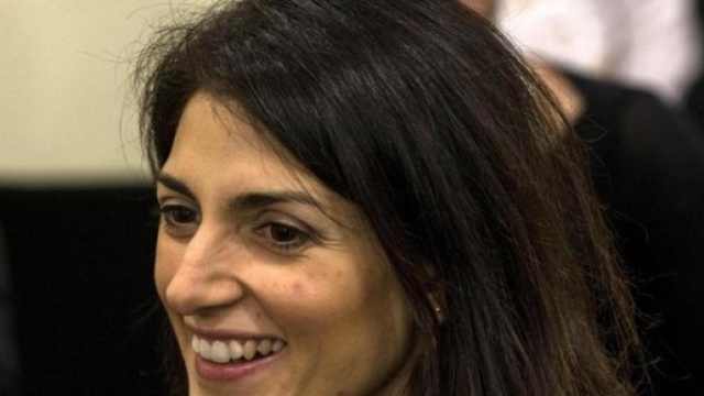La vincitrice di Roma Virginia Raggi