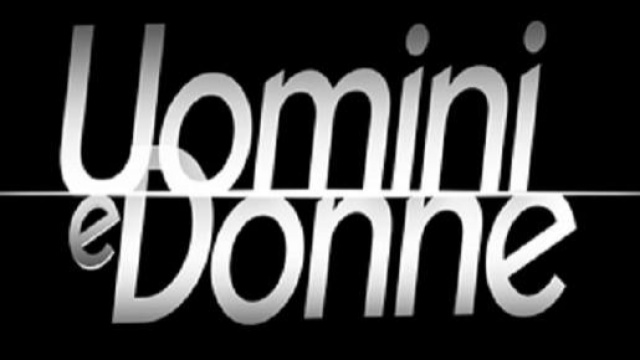 Replica speciale Uomini e Donne 2016