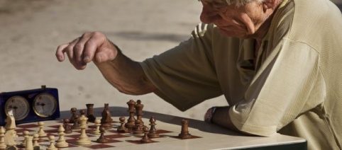 Come funzionano le polizze Long Term Care per una vecchiaia serena