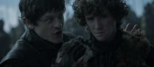 Ramsay e Rickon se despedem da s&eacute;rie (Foto: HBO)