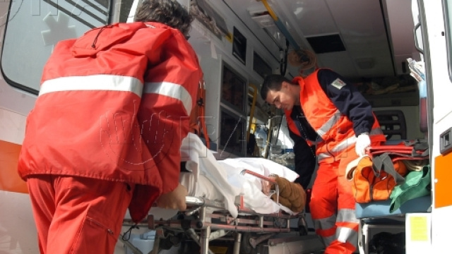 BMW contro muro: 18enne muore sul colpo.