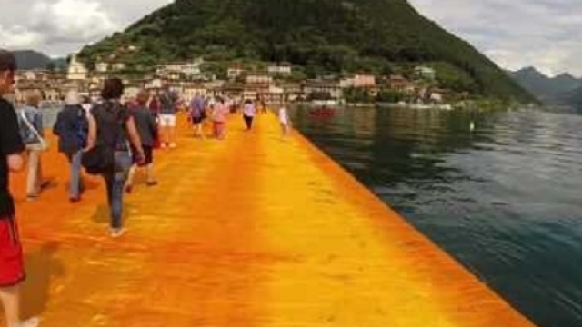 Passerella lago d'Iseo Christo