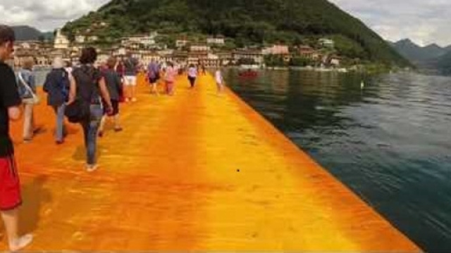 The Floating Piers: 48 ore dopo l'inaugurazione