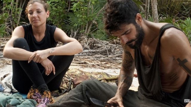 Cristian Galella ha avuto un malore in discoteca