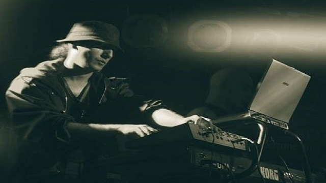 Dj set con Manlio Belpasso, SL Stereoloops