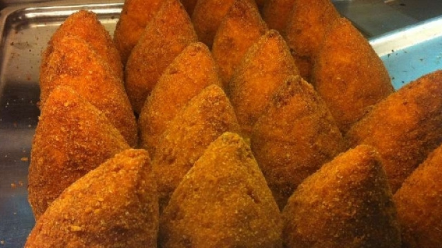 Gli arancini di Savia (Via Etnea) VOTO: 8/10