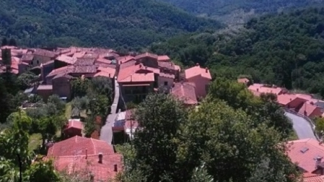 Villa di Baggio, un piccolo paese sulle colline pistoiesi