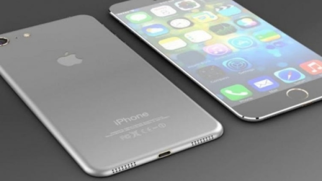 Apple iPhone 7: secondo i rumors, sar&agrave; Dual SIM e con jack 3,5