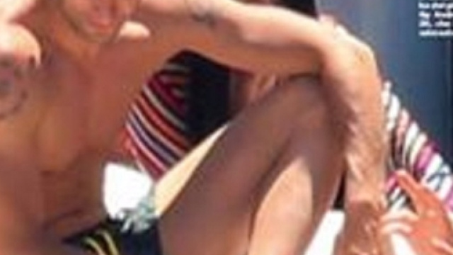 Belen Rodriguez in barca con Andrea Iannone