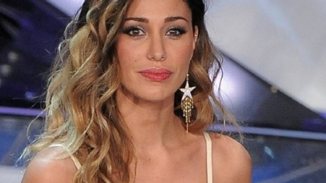 Belen Rodriguez si schiera contro i gossip di Chi sui social.