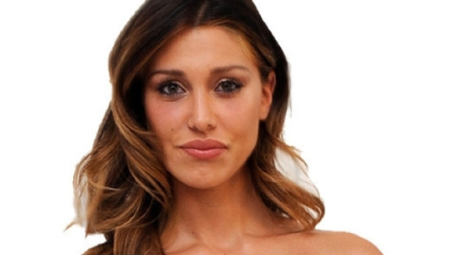 Gossip: Belen Rodriguez messa nei guai da alcuni sms bollenti?