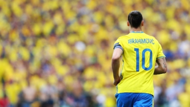 Ibrahimovic, dal tacco all'Italia alla rovesciata cult: re Zlatan ...