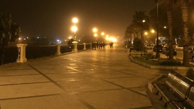 Il lungomare di Reggio Calabria, molto vicino a piazza Garibaldi. Foto di... - strettoweb.com