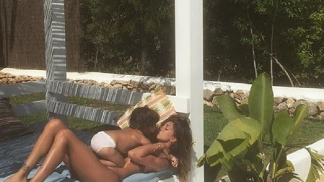 Belen Rodriguez con il piccolo Santiago