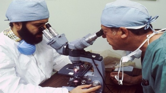 Concorsi per biologi e farmacisti.