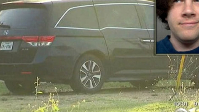 Dimentica la figlia di sei mesi in auto al sole, poi cerca di rianimarla mettendola in frigo