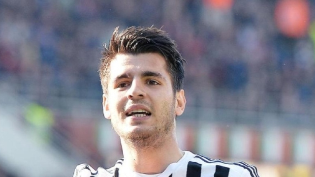 Morata saluta i tifosi bianconeri