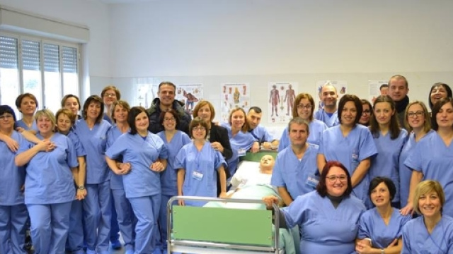 Agenzia del lavoro assume operatori Sanitari (OSS)