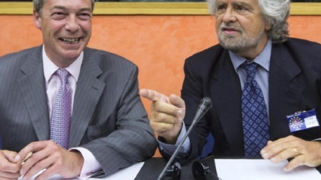 Nigel Farage e Beppe Grillo al Parlamento Europeo