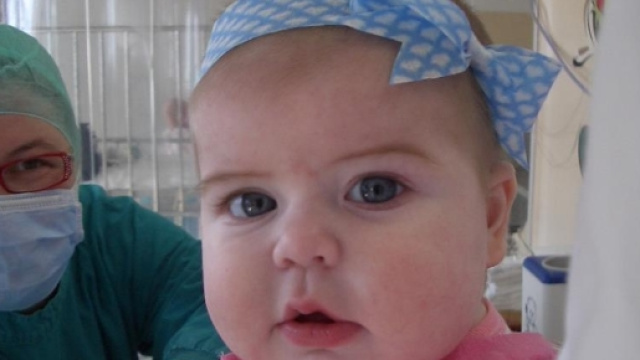 Bambina affetta da ADA - SCID o bambina bolla