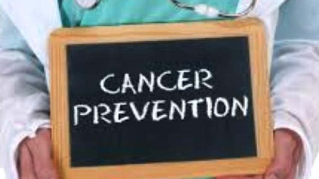 Prevenire il cancro con l'alimentazione e l'esercizio fisico.