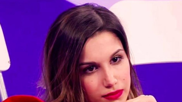 Uomini e Donne: Laura l&rsquo;amore non ferma lo studio: la laurea &egrave; vicina