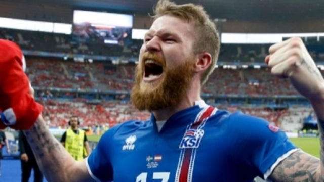 Aron Gunnarsson, capitano dell'Islanda.